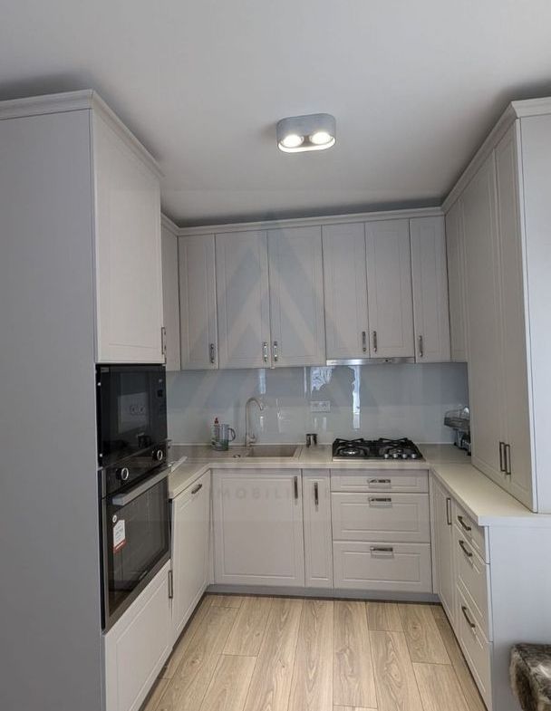 Apartament 3 camere 2 bai 70 mp utili terasa si parcare in Selimbar - foto 4