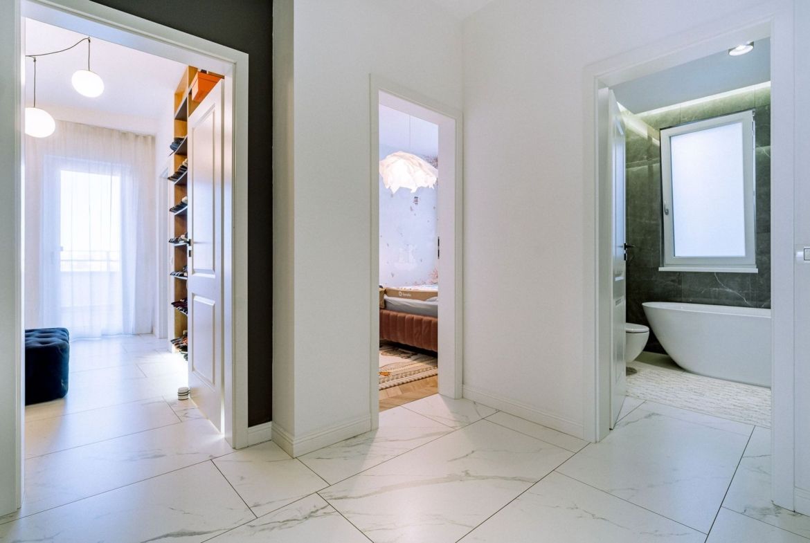 Penthouse 4 camere, ultracentral, Oradea. 800 000 E. Comision 0 - foto 4
