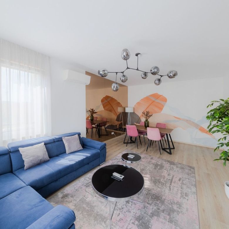 Apartament 3 camere, ultracentral, Oradea. 287 000 E. Comision 0 - Imagine principala