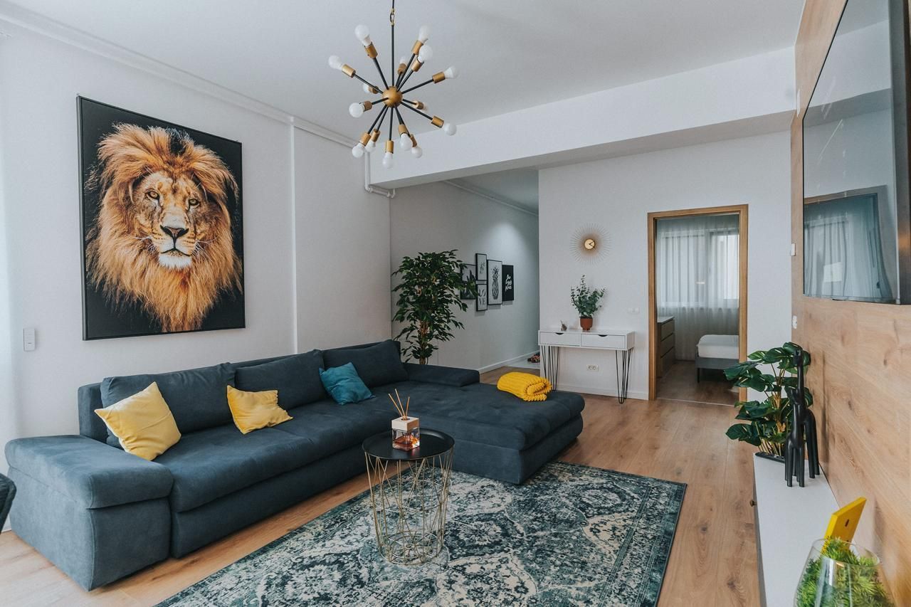 3 camere, ultracentral, Oradea. 235 000 E. Comision 0 - foto 2