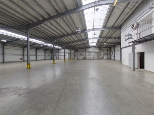 Hala industriala coborare autostrada la 500 eur/mp - Imagine principala