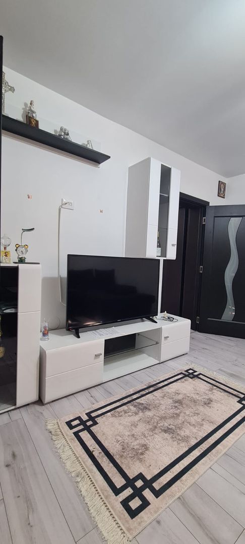 De vanzare apartament cu 3 camere, Piata Centrala, et. 3, 105.000 euro - foto 6