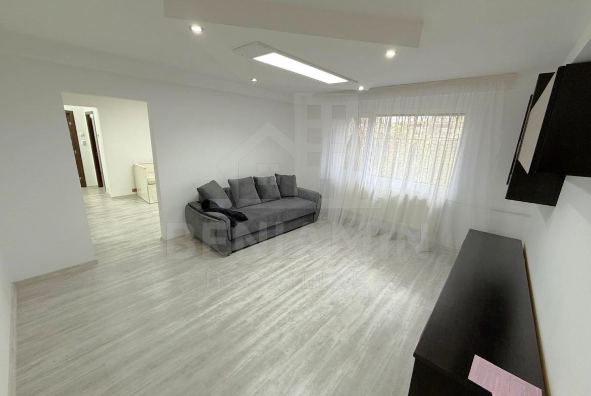 3 Camere-Parter-McDonald's-Renovat-Anvelopat-Mobilat-Zona Excelenta - foto 2