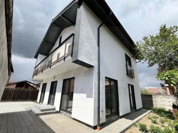 Casa individuala la cheie cu 4 camere 3 bai teren 335 mp in Sibiu - Imagine principala