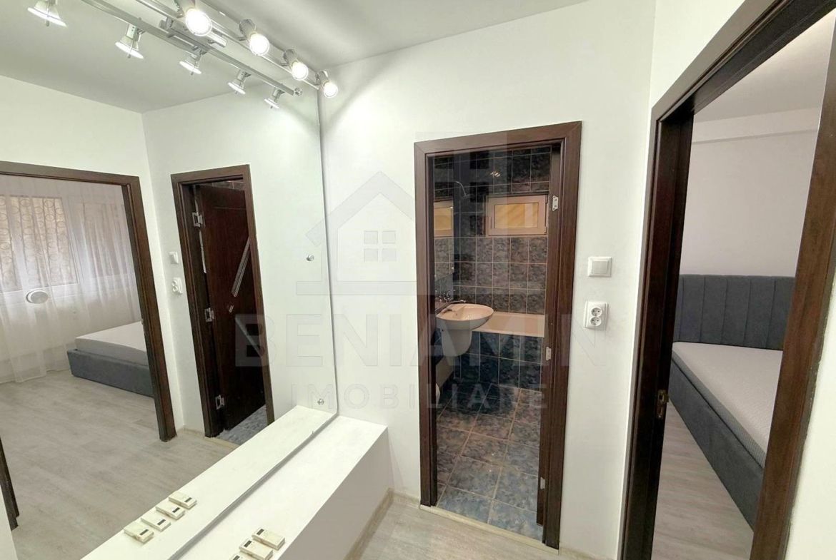 3 Camere-Parter-McDonald's-Renovat-Anvelopat-Mobilat-Zona Excelenta - foto 8