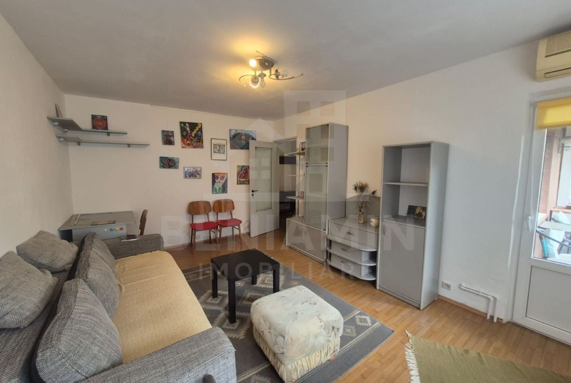 3 camere-etaj 2-70 MP- Centrala Termica-Aer Conditionat-Zona Lapus - foto 2