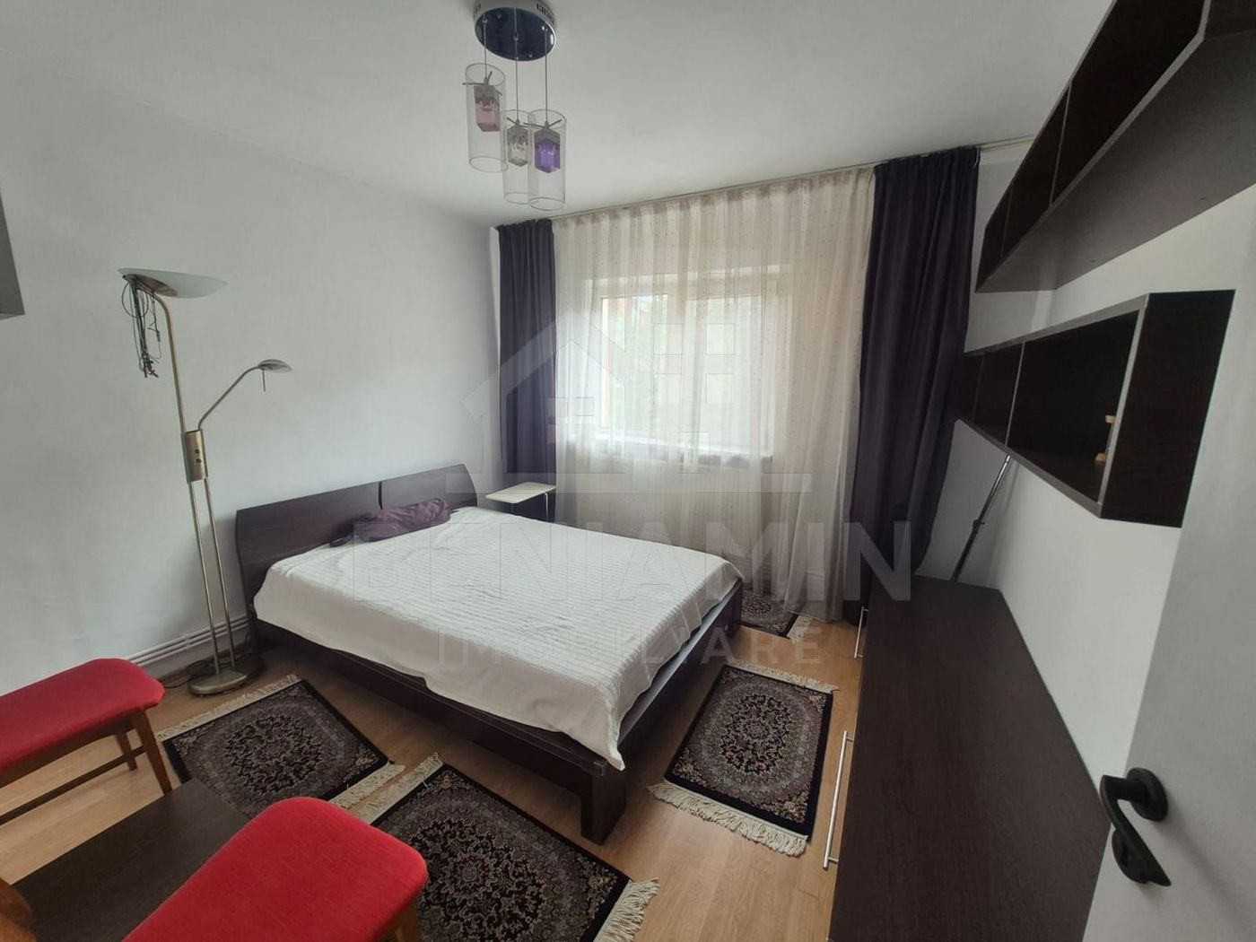 3 camere-etaj 2-70 MP- Centrala Termica-Aer Conditionat-Zona Lapus - foto 4
