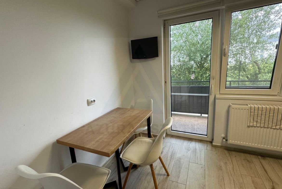 Apartament 3 camere cu două parcări și două balcoane  Șelimbăr - foto 2