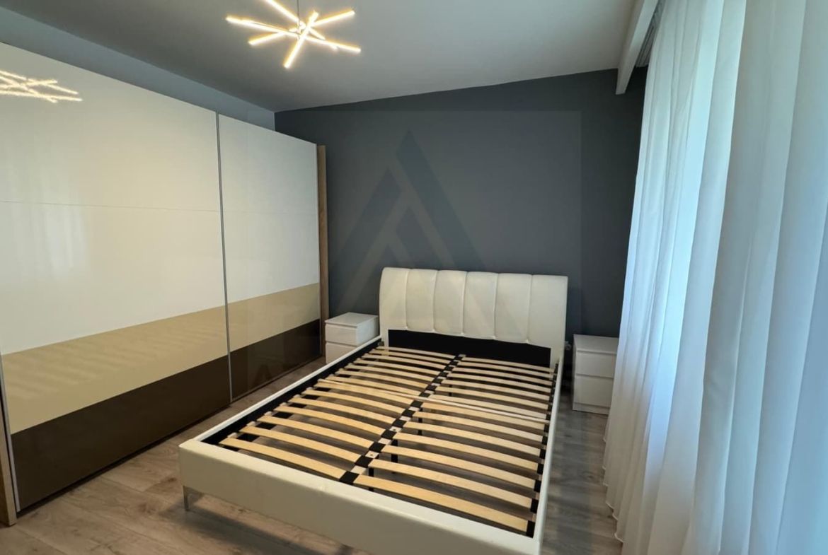 Apartament 3 camere cu două parcări și două balcoane  Șelimbăr - foto 3