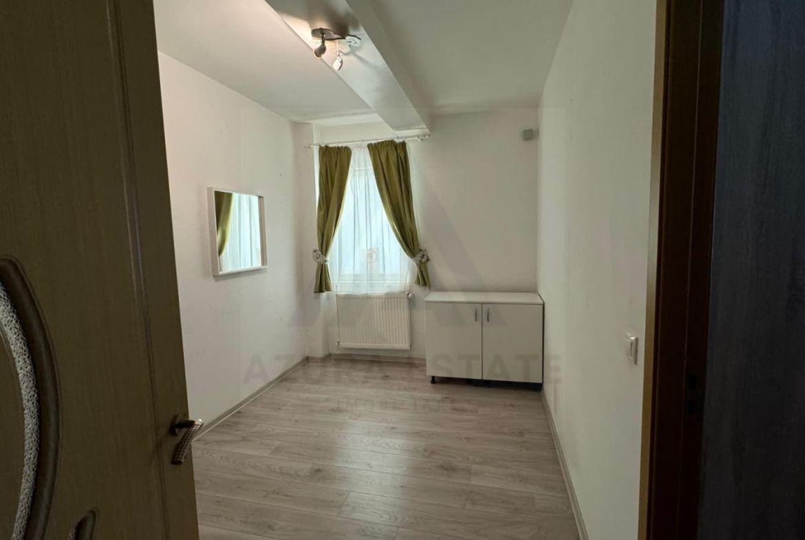 Apartament 3 camere cu două parcări și două balcoane  Șelimbăr - foto 5