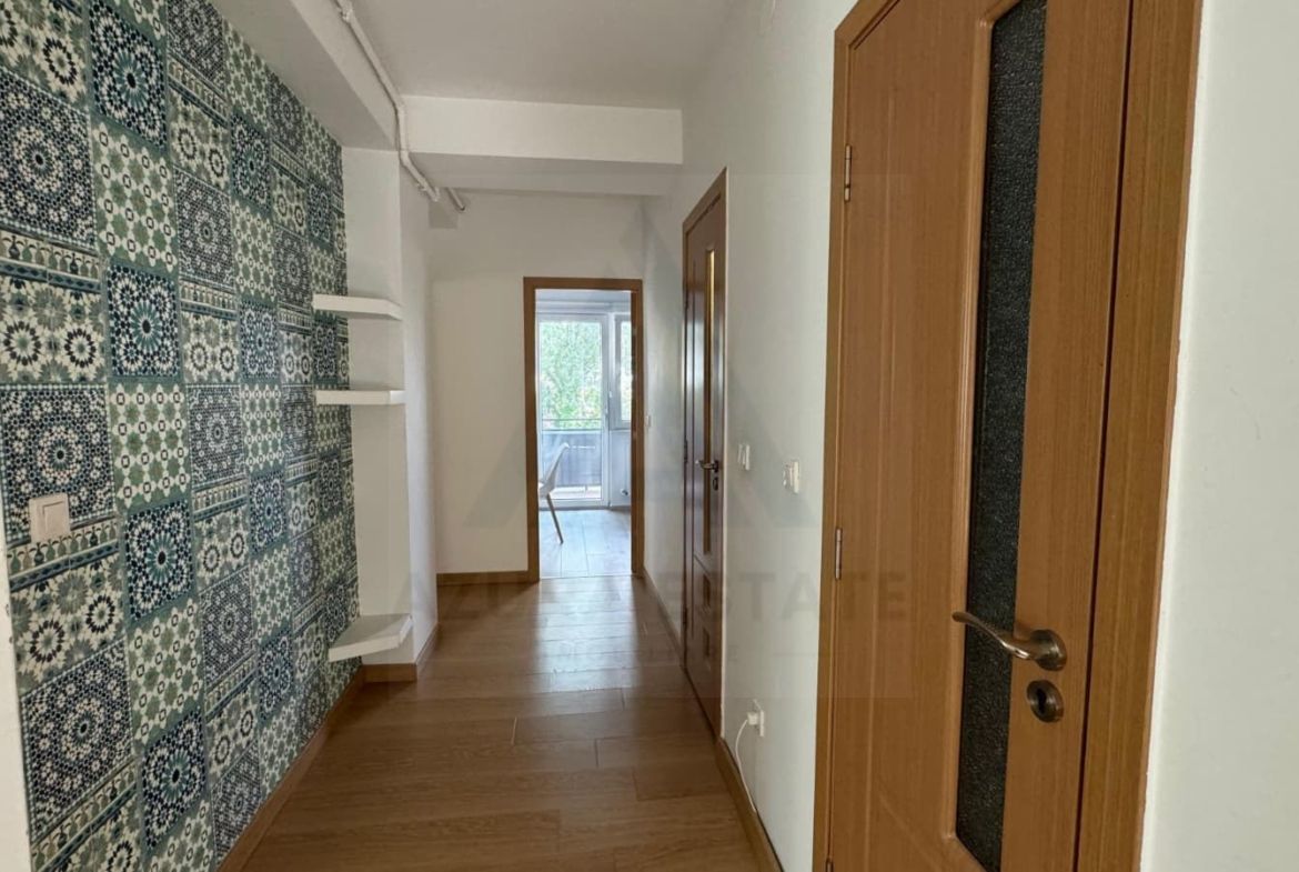 Apartament 3 camere cu două parcări și două balcoane  Șelimbăr - foto 6