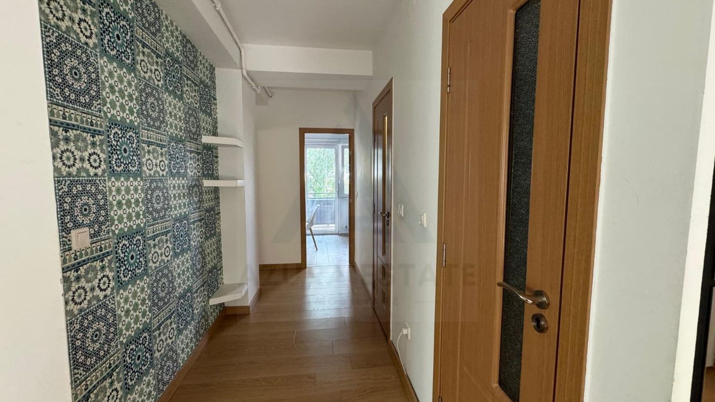 Apartament 3 camere cu două parcări și două balcoane  Șelimbăr - foto 6