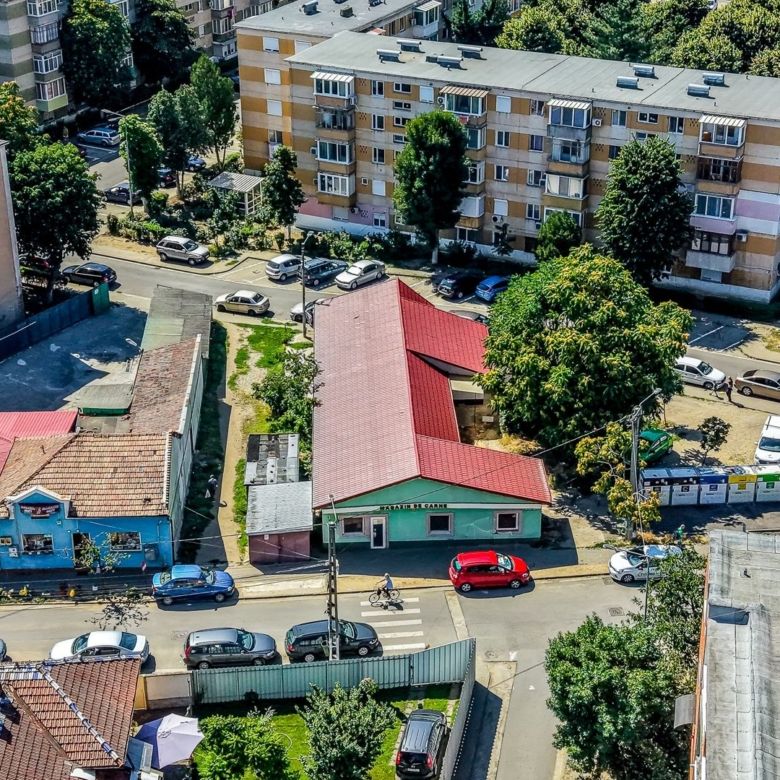 Casă individuală cu potențial comercial excelent in cartierul Vlaicu - Imagine principala