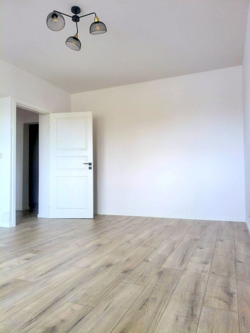 De vanzare apartament cu 2 camere, port, parter, 75.000 euro - foto 7 De vanzare apartament cu 2 camere, port, parter, 75.000 euro - foto 7