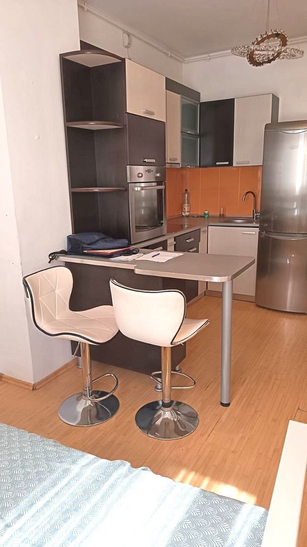 Apartament 2 camere de închiriat – Vitan Rin Grand Hotel 38 mp - Imagine principala