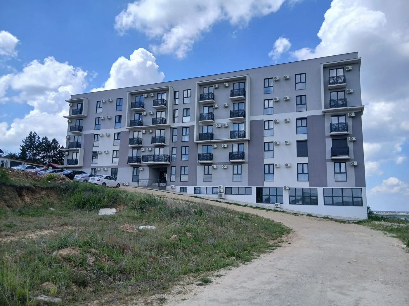 Apartament nou, 2 camere, Băile Felix.  80 000 E. Comision 0 - Imagine principala