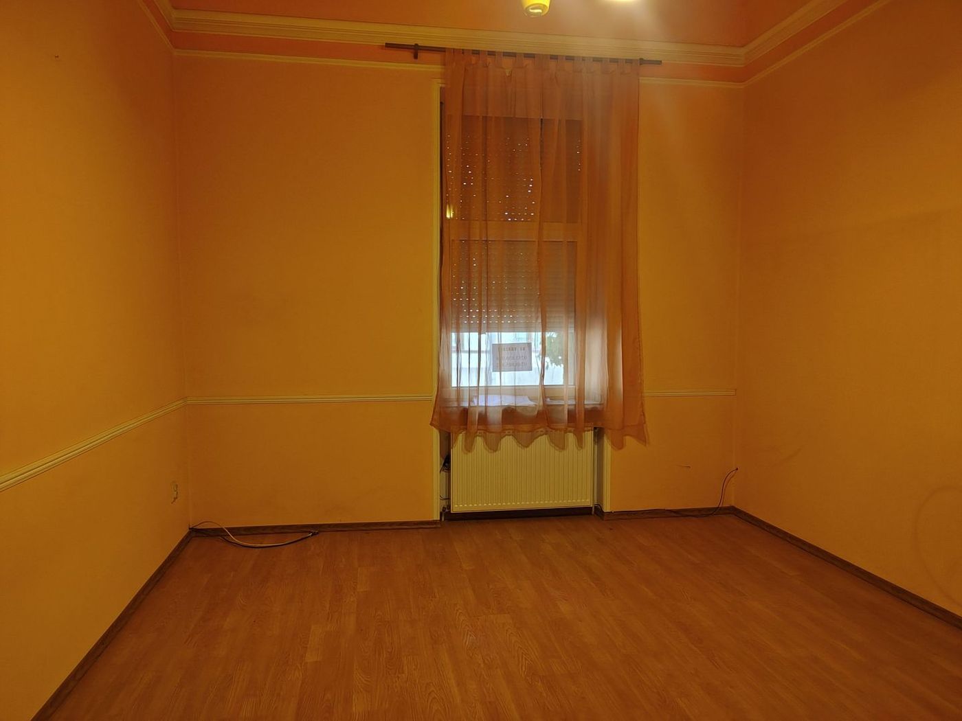 Apartament la casă cu front stradal,  str. M. Eminescu. 119 900 E. - foto 2