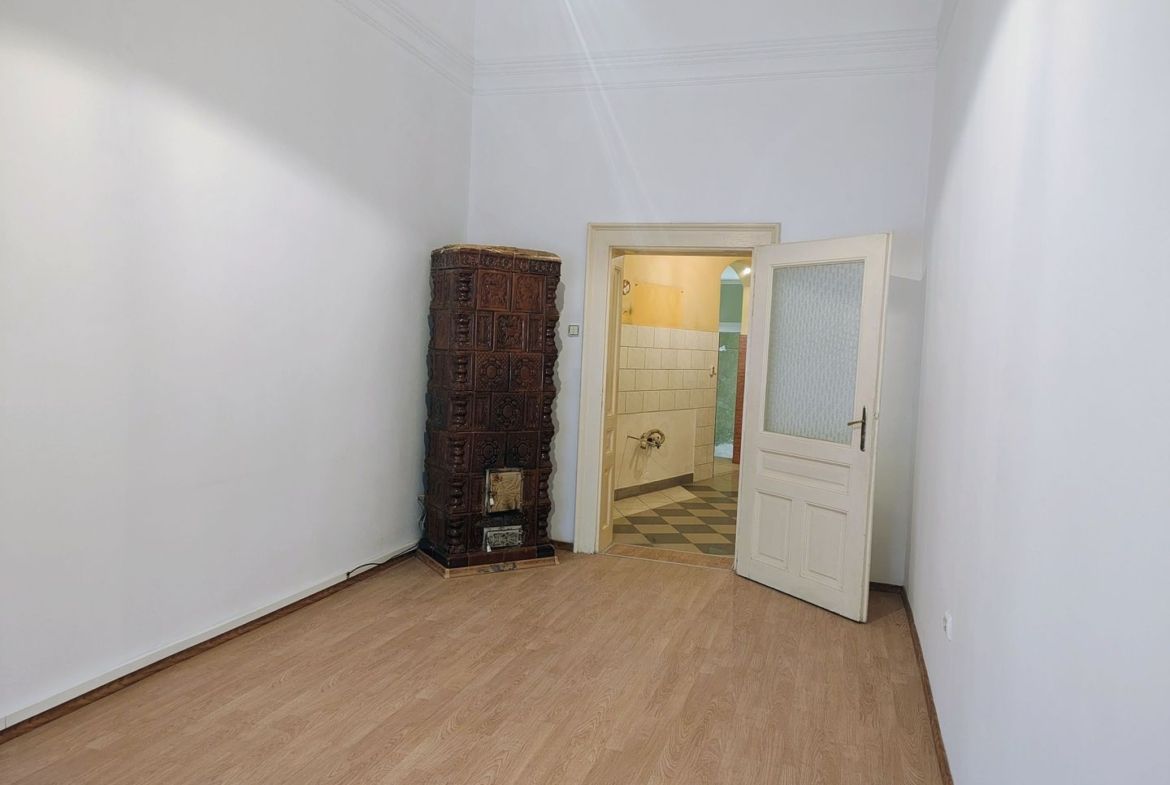 Apartament la casă cu front stradal,  str. M. Eminescu. 119 900 E. - foto 4