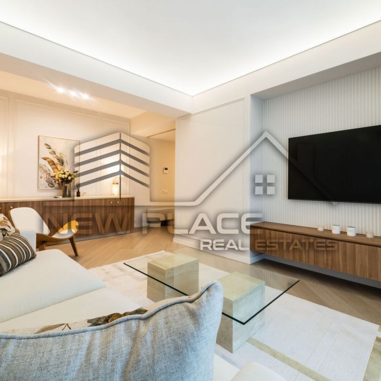 CORTINA NORTH [+21% TVA] View liber | Bucatarie inchisa | Terasa 9 mp - Imagine principala