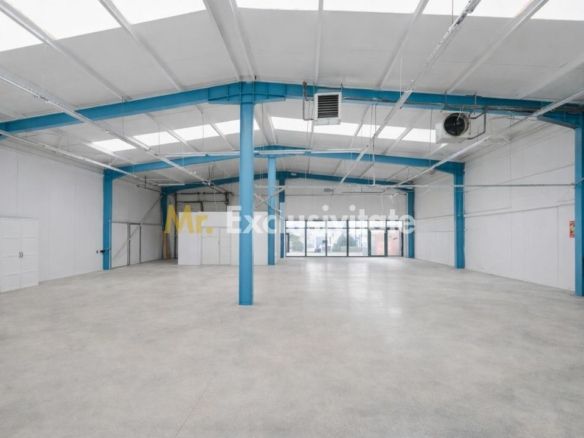Hala | Spațiu comercial Bradu – vizibilitate ridicată, acces autostrada rapid - foto 3