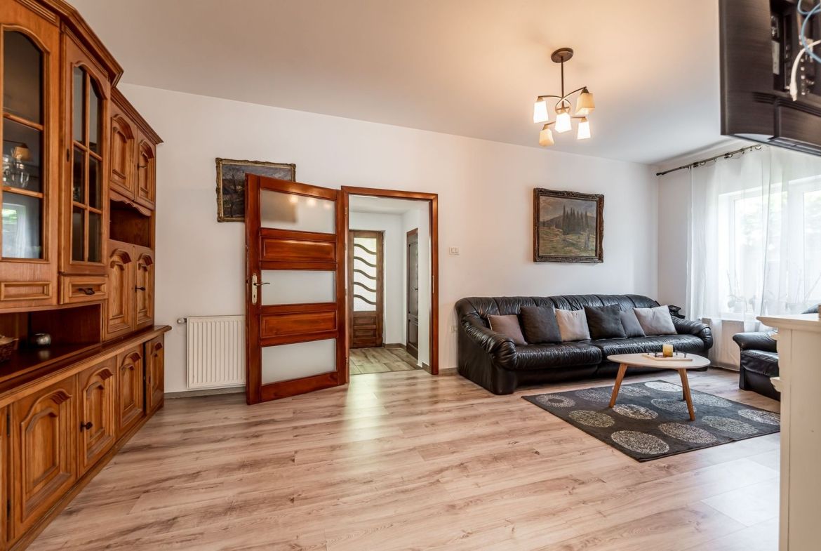 Casă în Vlaicu cu garaj și teren de 376 mp, Arad - foto 5