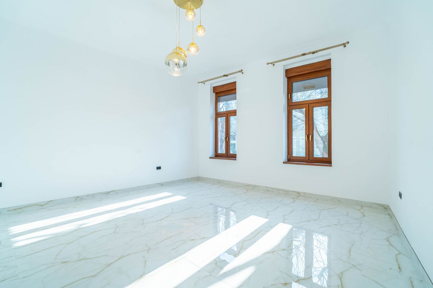 Apartament 2 camere parter înalt, amenajat complet. - foto 3