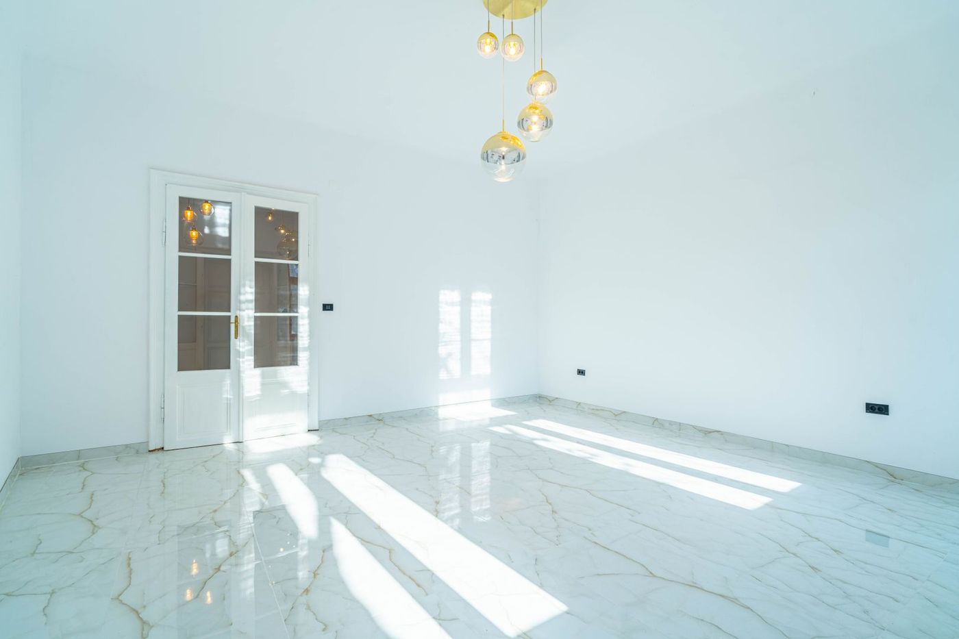 Apartament 2 camere parter înalt, amenajat complet. - foto 7