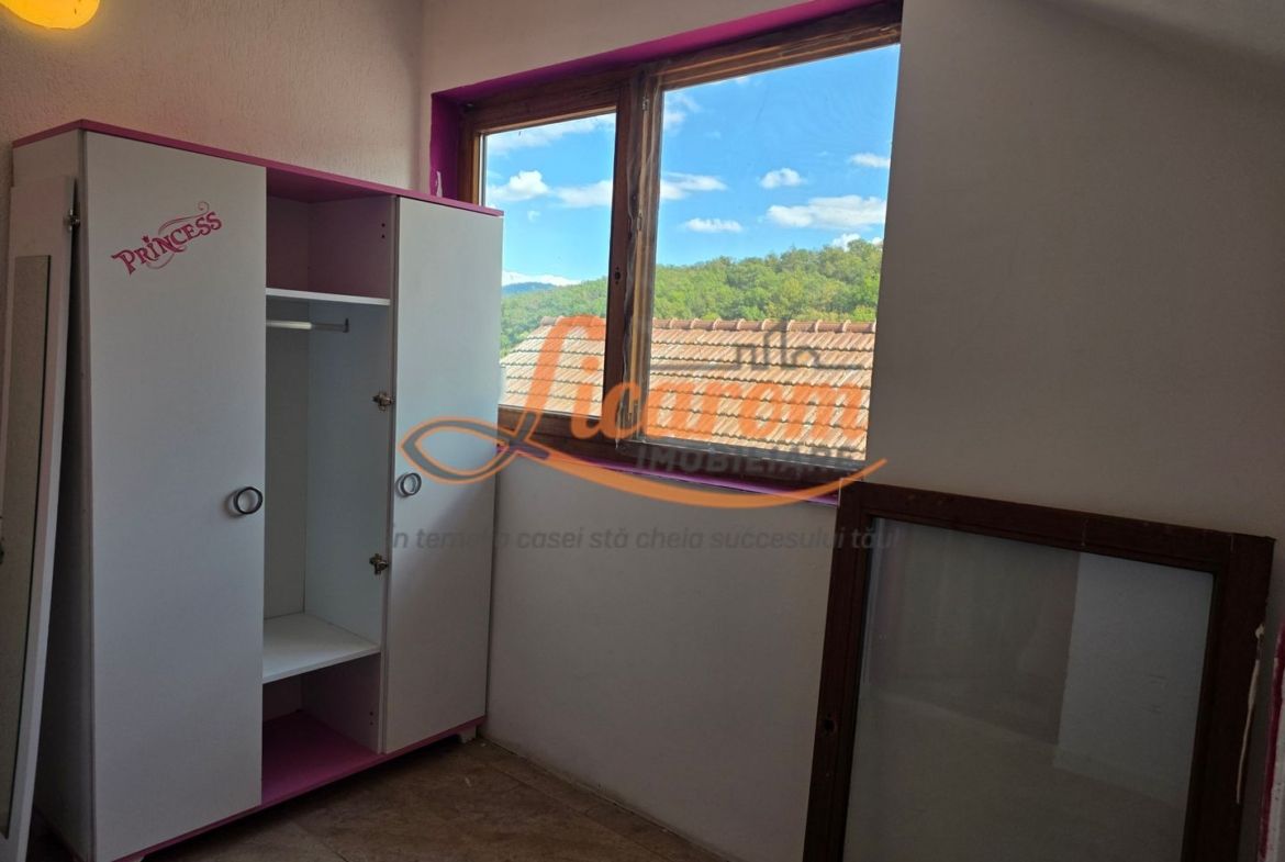 Garsoniera in casa, comuna Cristian,mobilata si utilata. - foto 7