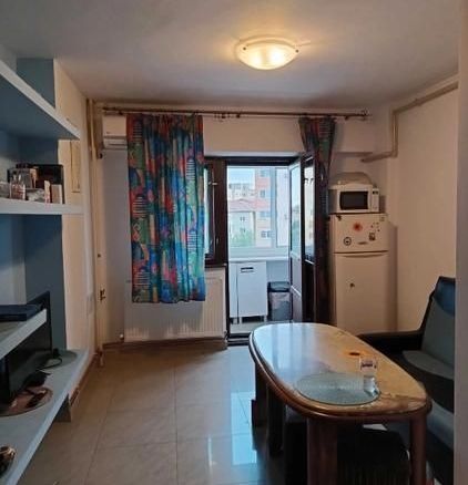 Apartament decomandat cu 2 camere, centrală proprie – zona Modern - Imagine principala