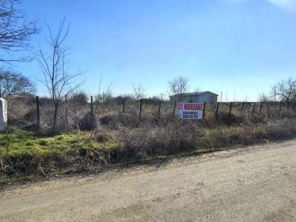 De vanzare 1600 mp curti constructii, Vanatori, 56.000 euro - Imagine principala