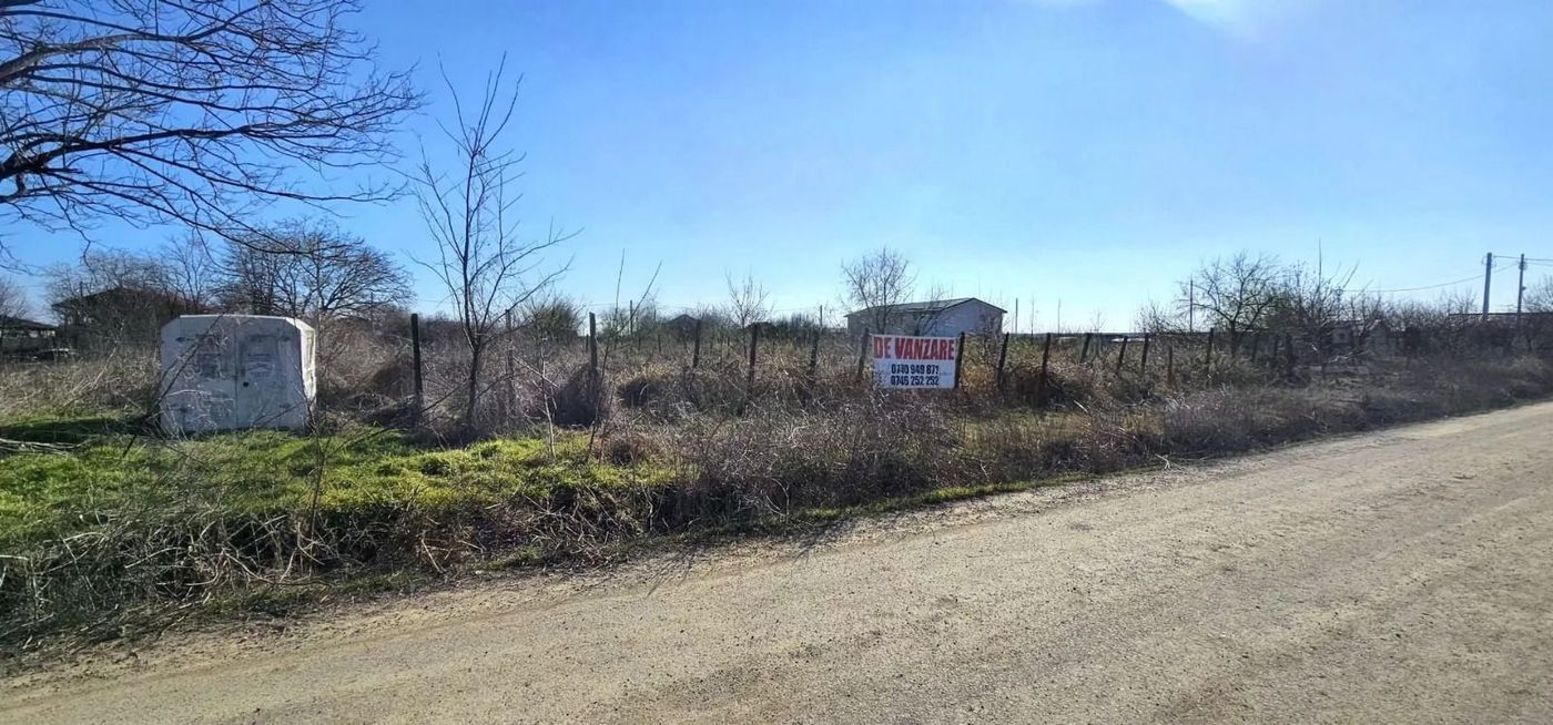 De vanzare 700 mp teren intravilan curti constructii, Vanatori, 24.500 euro - foto 3