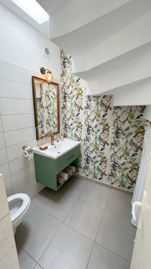 Apartament 2 camere si 2 bai Deosebit , Complet Renovat-zona Centrala - foto 8