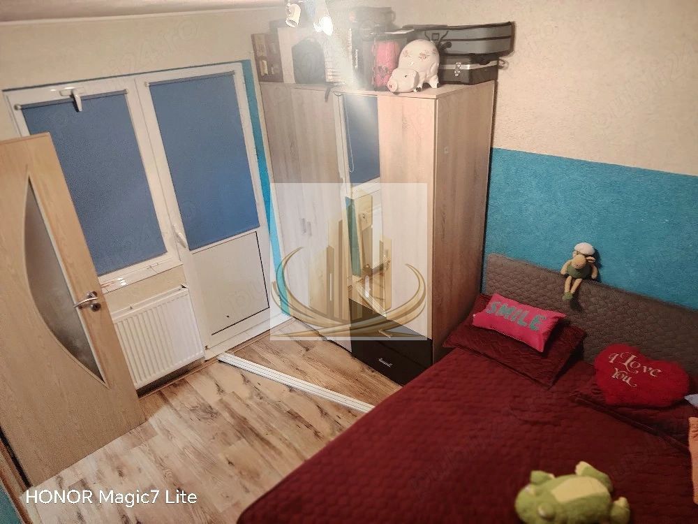 Apartament la etajul 1, baie cu geam și bucătărie închisă | Calea Șagu - foto 2