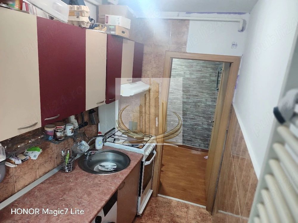 Apartament la etajul 1, baie cu geam și bucătărie închisă | Calea Șagu - foto 4