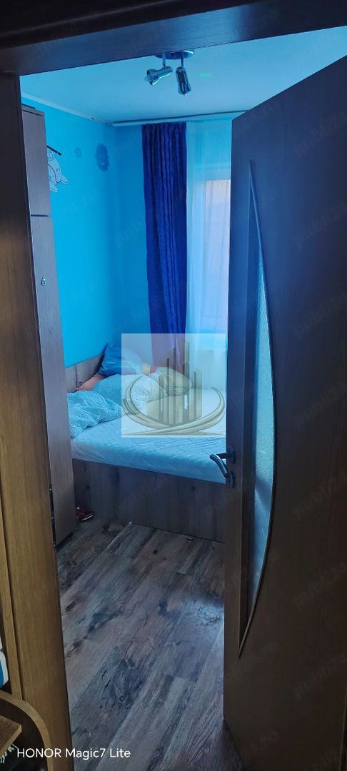 Apartament la etajul 1, baie cu geam și bucătărie închisă | Calea Șagu - foto 6