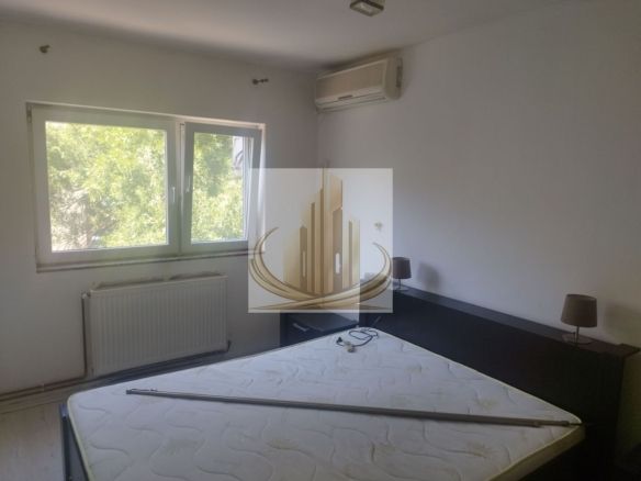 Apartament cu 3 camere, complet renovat și mobilat | Calea Șagului - Imagine principala