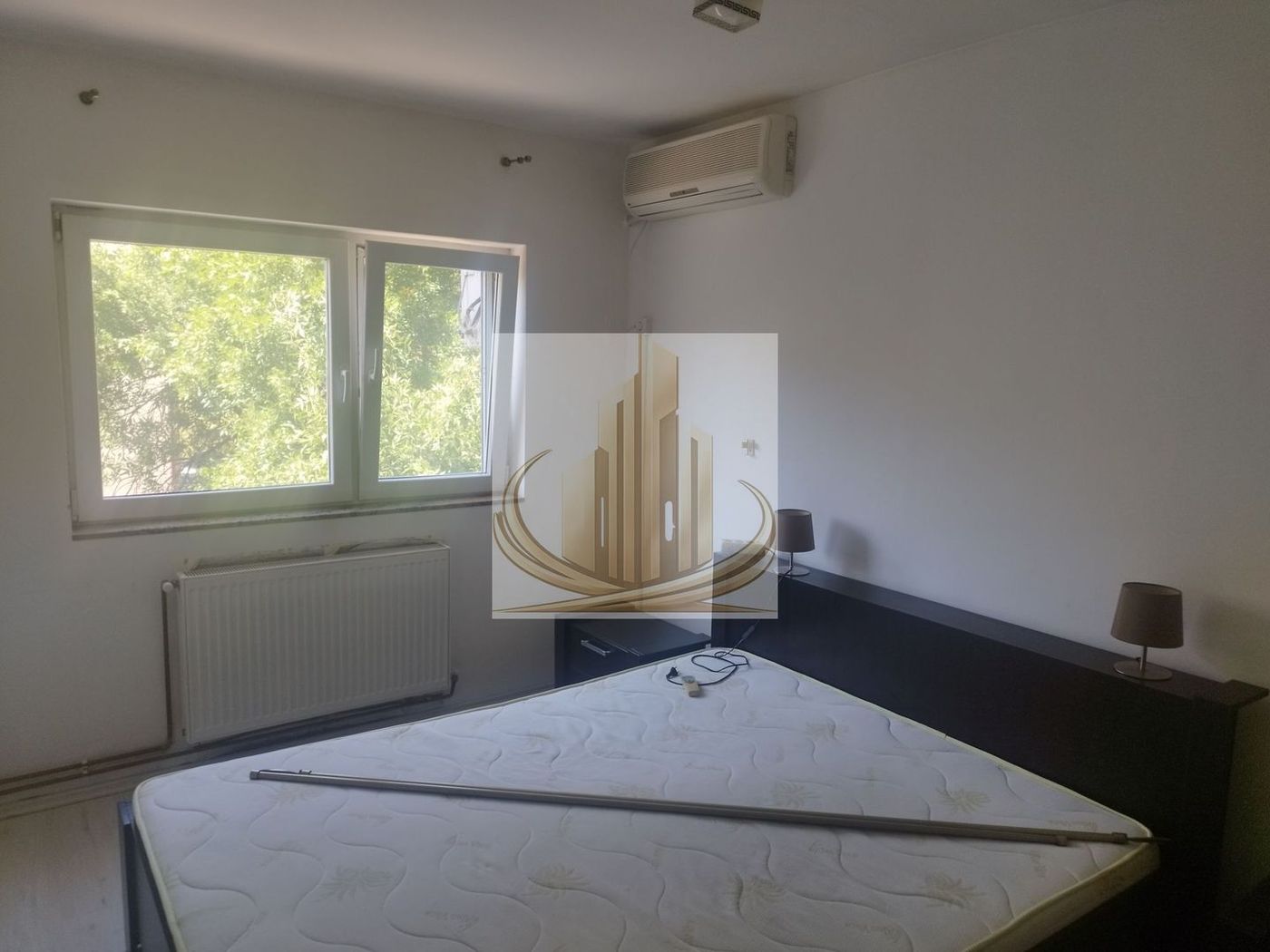 Apartament cu 3 camere, complet renovat și mobilat | Calea Șagului - Imagine principala