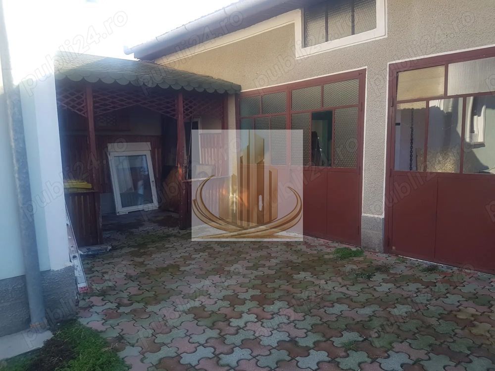Casă individuală 3 cam, terasă, beci și 2 garaje – Mehala - foto 2