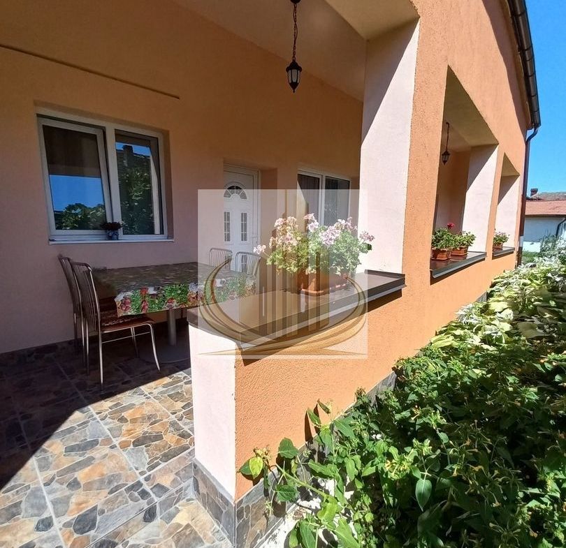 Apartament spațios la casă, curte & parcare – zona Mehala - foto 8