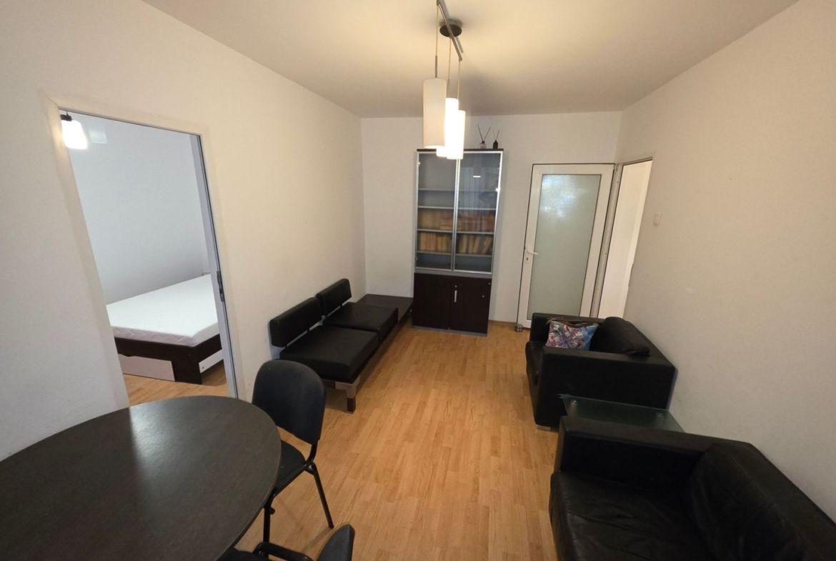 De Închiriat – Apartament 3 Camere | Zona Inel II, Constanța | Etaj 1 - foto 2