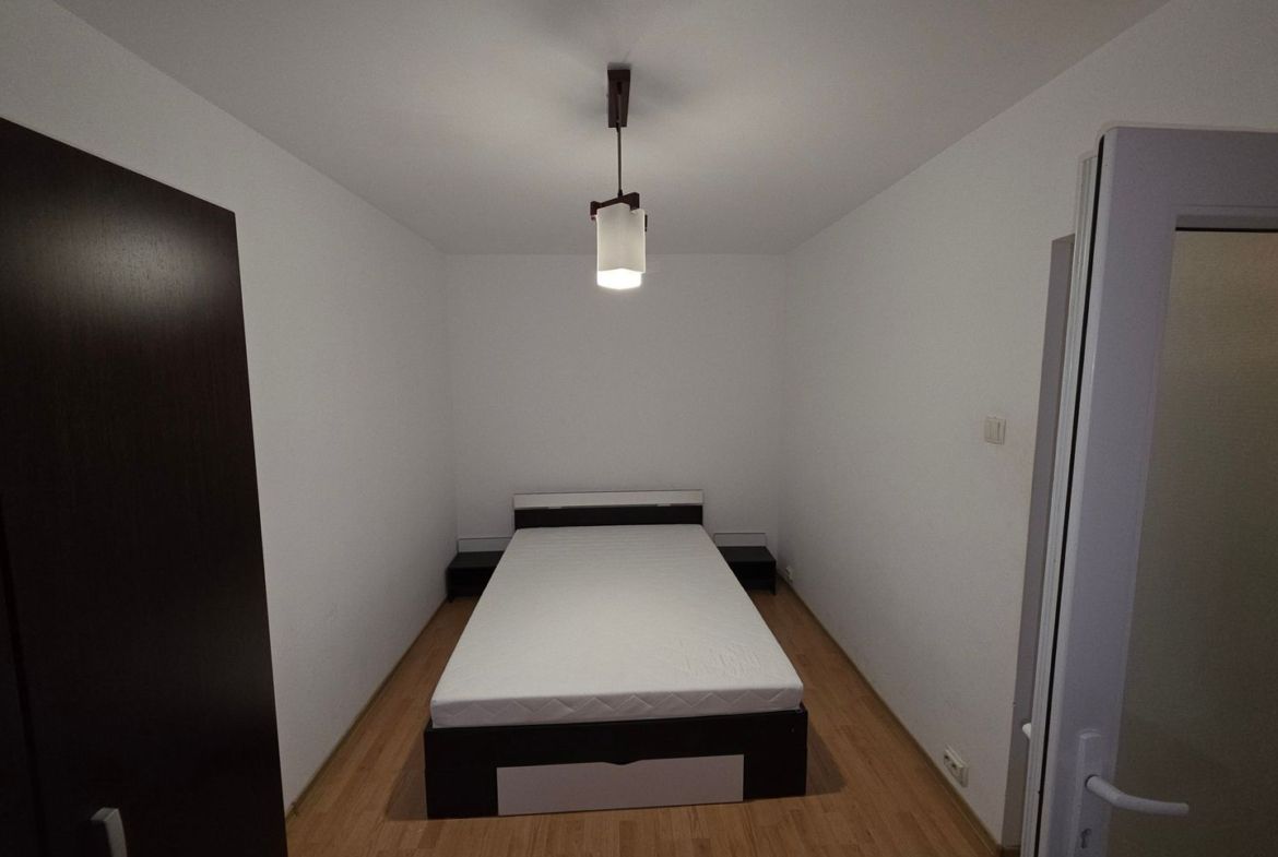 De Închiriat – Apartament 3 Camere | Zona Inel II, Constanța | Etaj 1 - foto 4