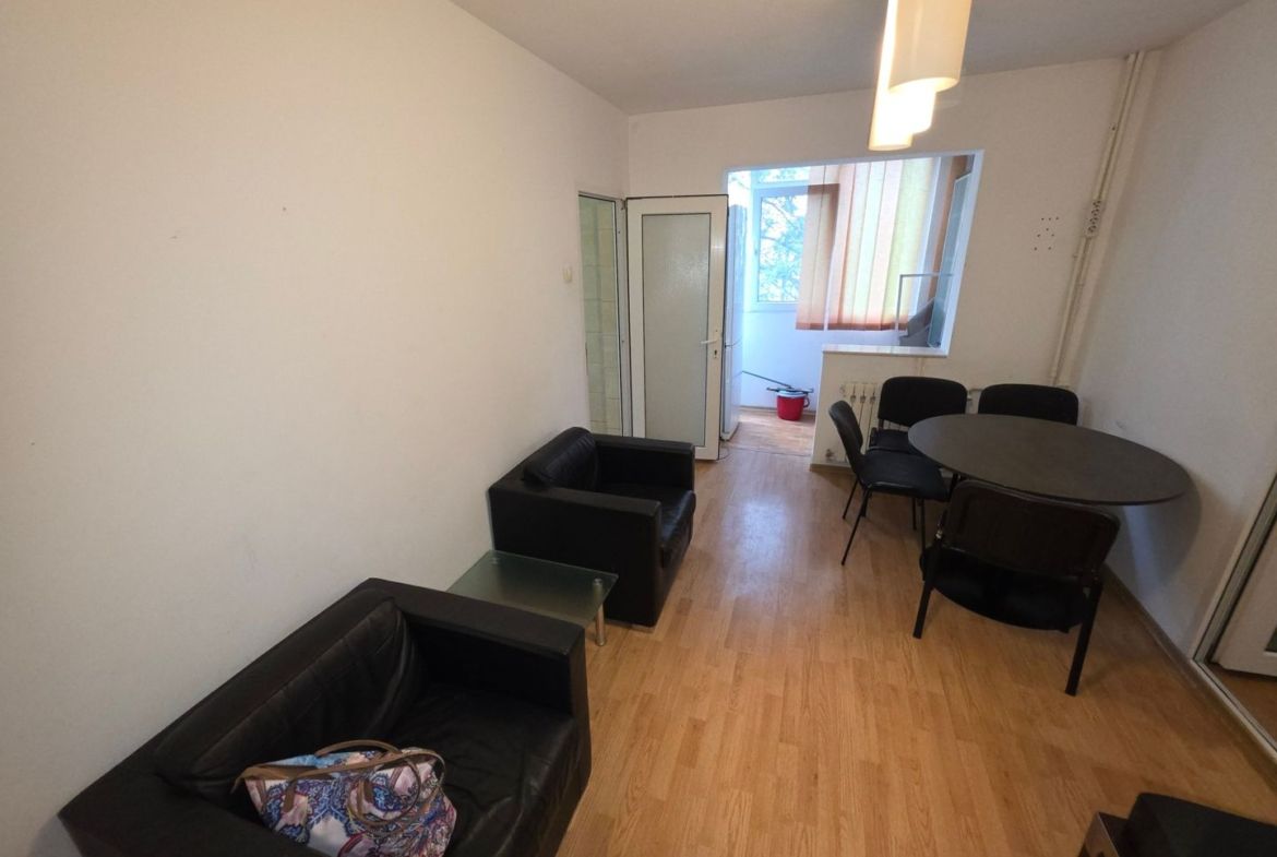 De Închiriat – Apartament 3 Camere | Zona Inel II, Constanța | Etaj 1 - foto 6