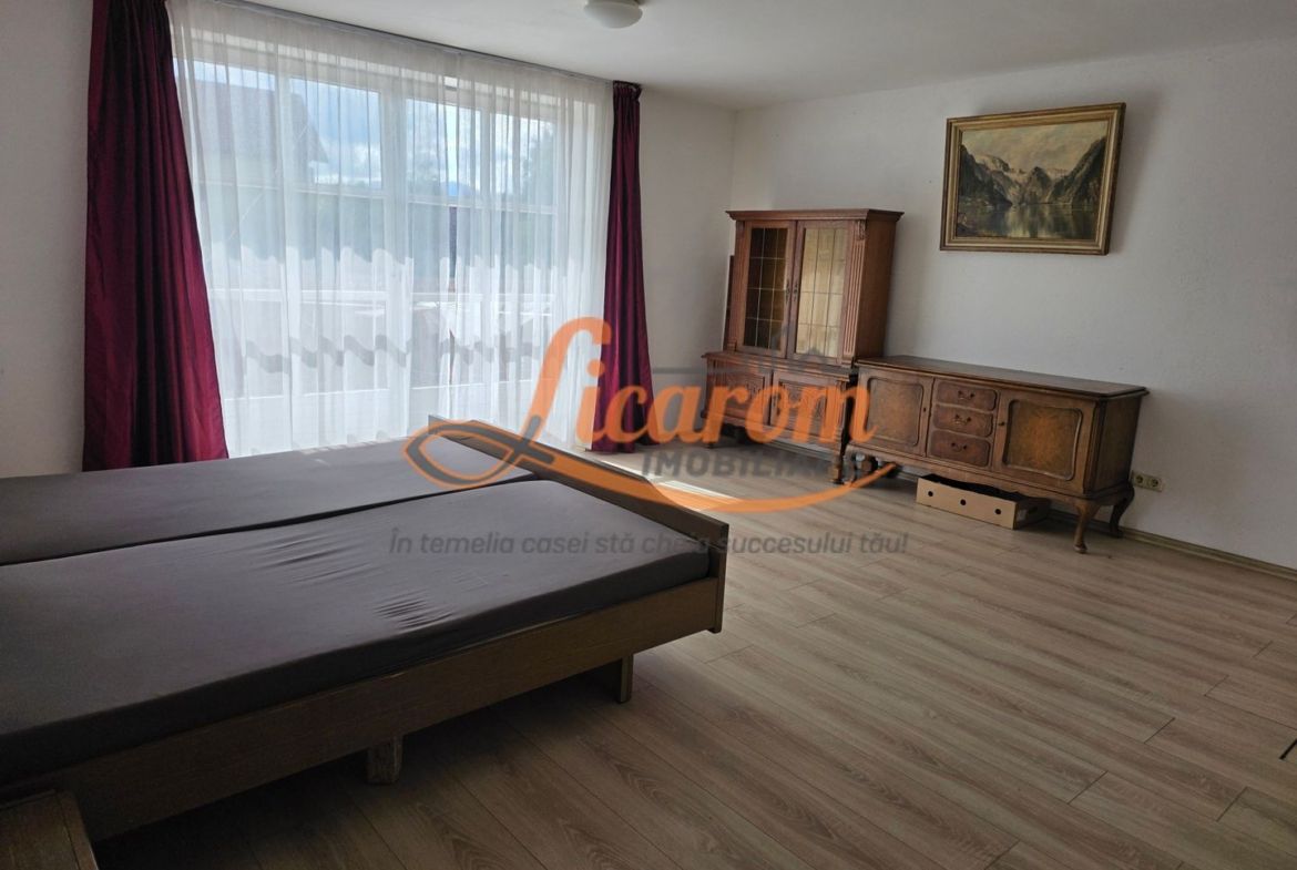 Apartament 3 camere Comuna Cristian,mobilat si utilat 430 euro. - foto 2