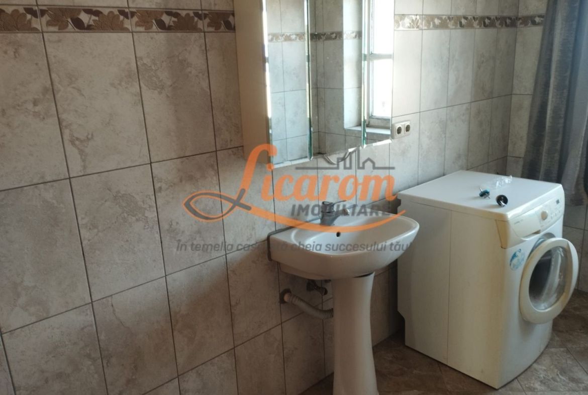 Apartament 3 camere Comuna Cristian,mobilat si utilat 430 euro. - foto 5