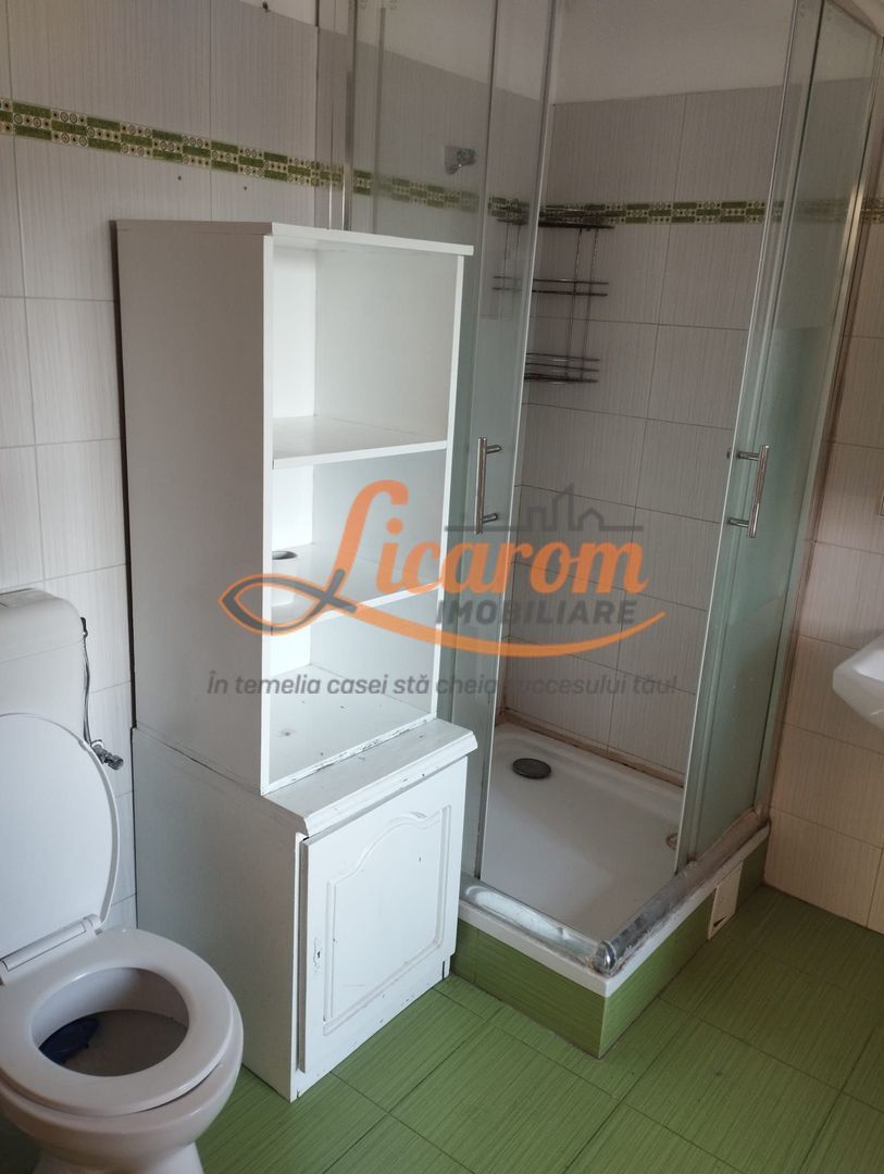 Apartament 3 camere Comuna Cristian,mobilat si utilat 430 euro. - foto 8