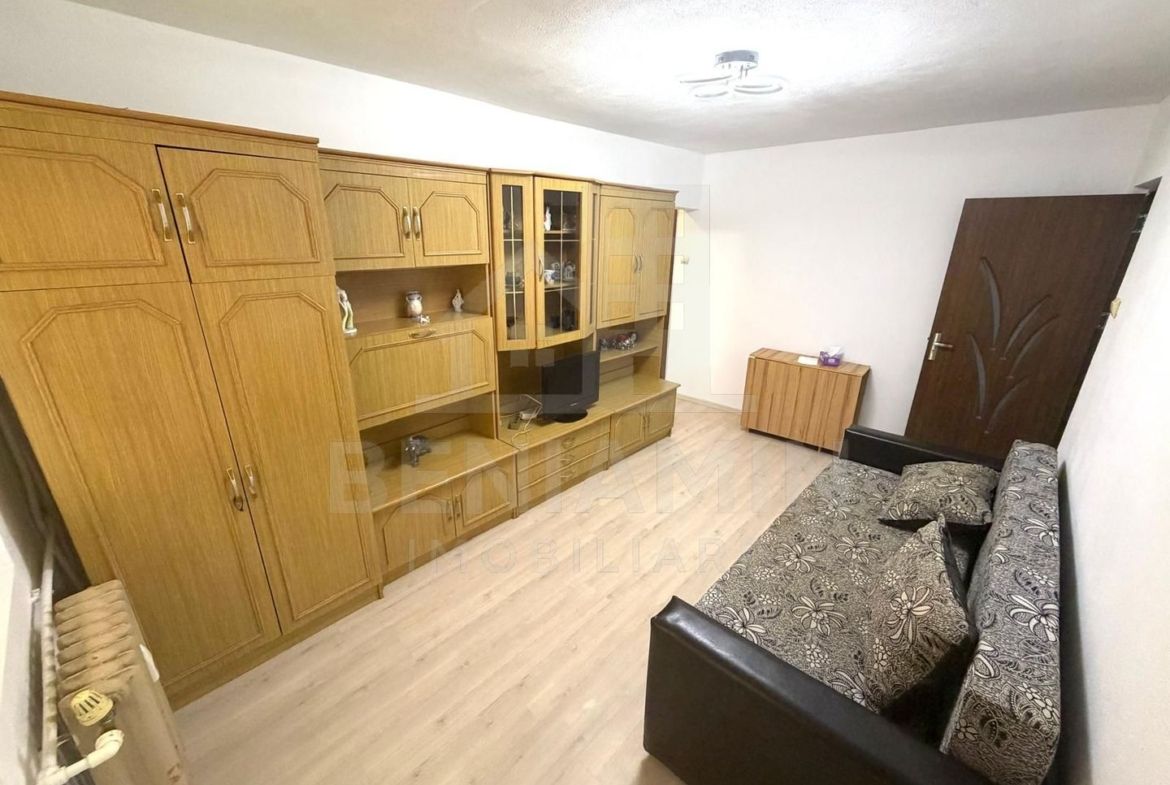 3Camere-Etaj1-Vedere Blaterala-Teava De Gaze-Craiovita-Zona Materna - foto 2
