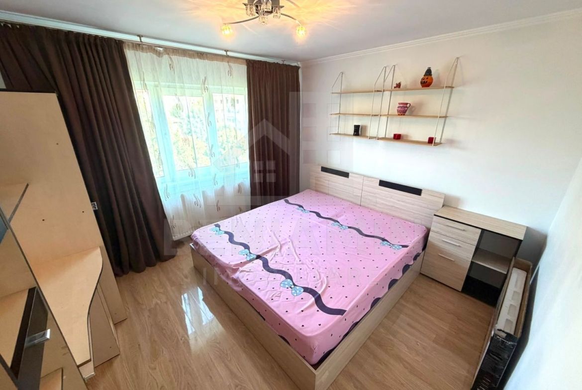 Apartament 3 camere si 2 bai Rovine decomandat 67mp  an1985 - foto 3