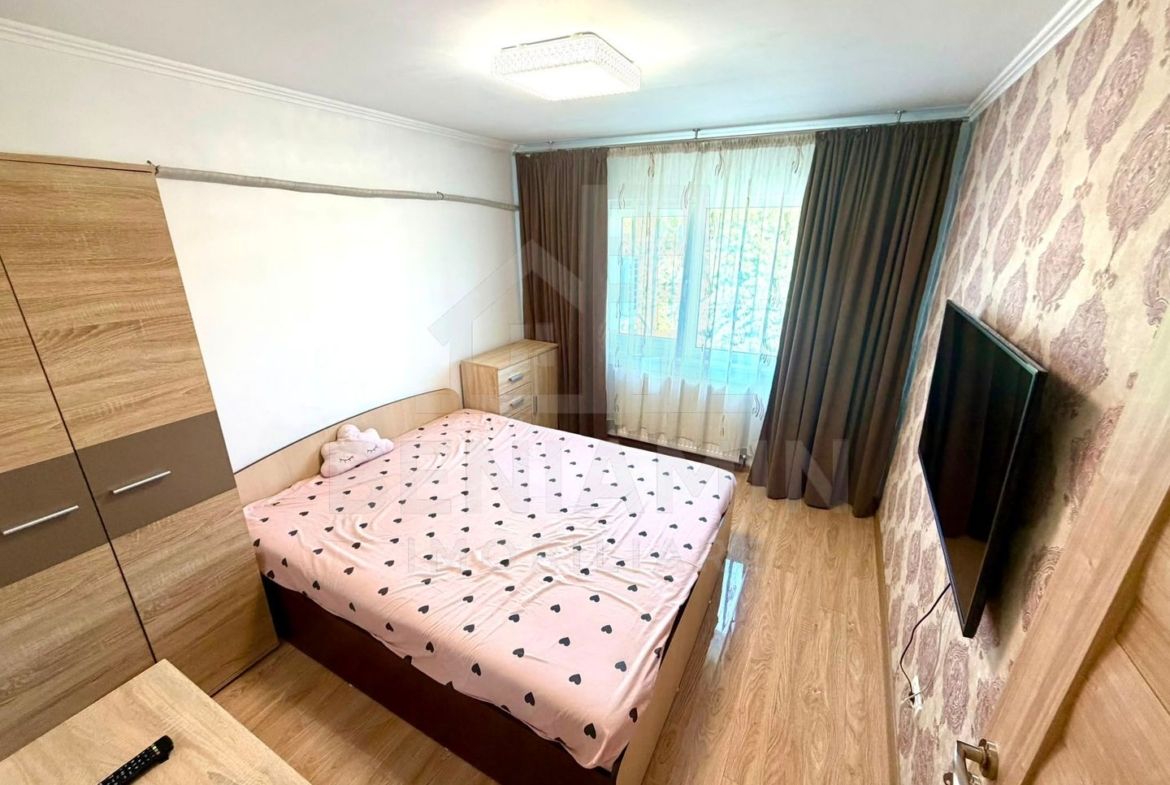 Apartament 3 camere si 2 bai Rovine decomandat 67mp  an1985 - foto 4
