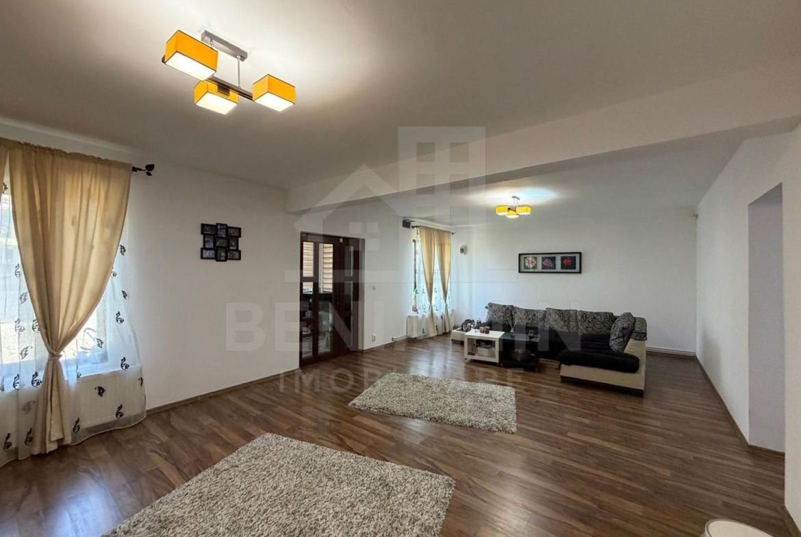 Casa moderna 5 Dormitoare 524mp teren Bariera Valcii -mobilata - foto 3