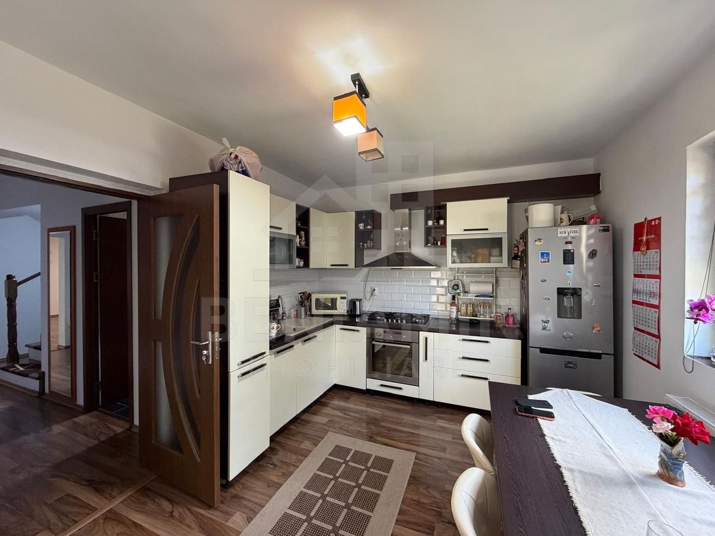Casa moderna 5 Dormitoare 524mp teren Bariera Valcii -mobilata - foto 4